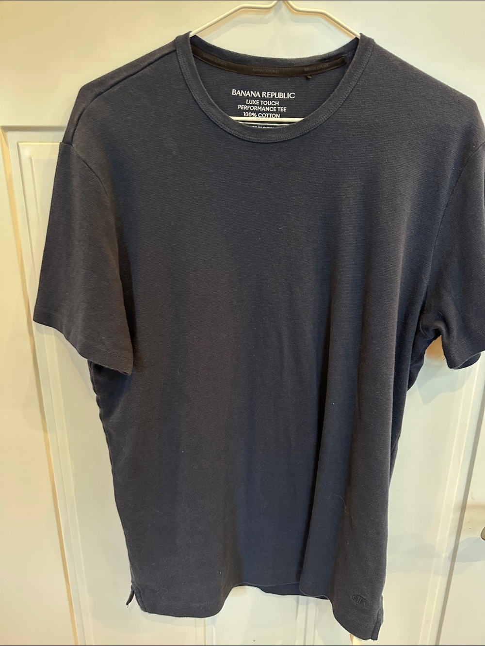 NWOT Banana Republic Men’s Dark Navy Crew Tee 100% Cotton Large